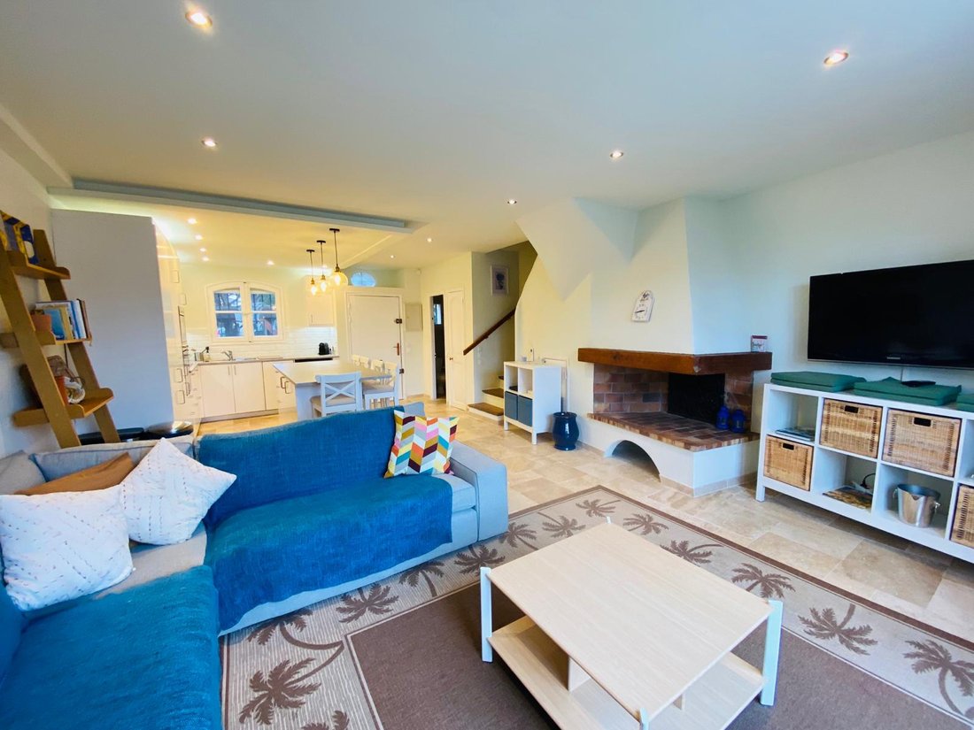 House in Port Grimaud, Grimaud, Provence-Alpes-Côte d'Azur 5 - 13983416