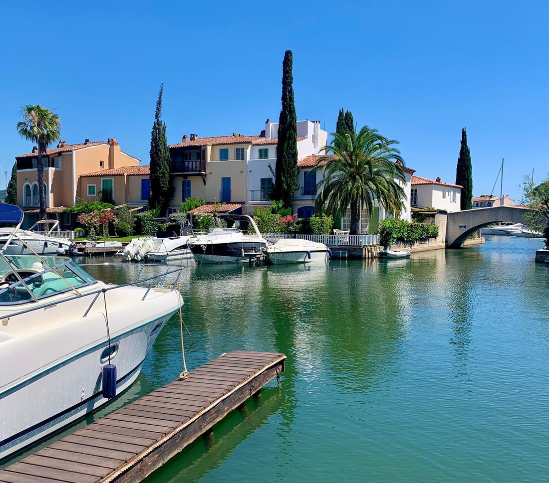 House in Port Grimaud, Grimaud, Provence-Alpes-Côte d'Azur 1 - 13983416