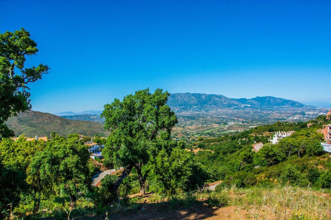 Villa in Elviria-Cabopino, Marbella, Spain 2 - 13986857