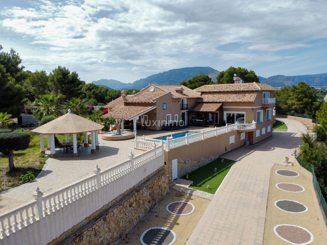 La Nucia Detached House In La Nucia, Valencian Community, Spain For