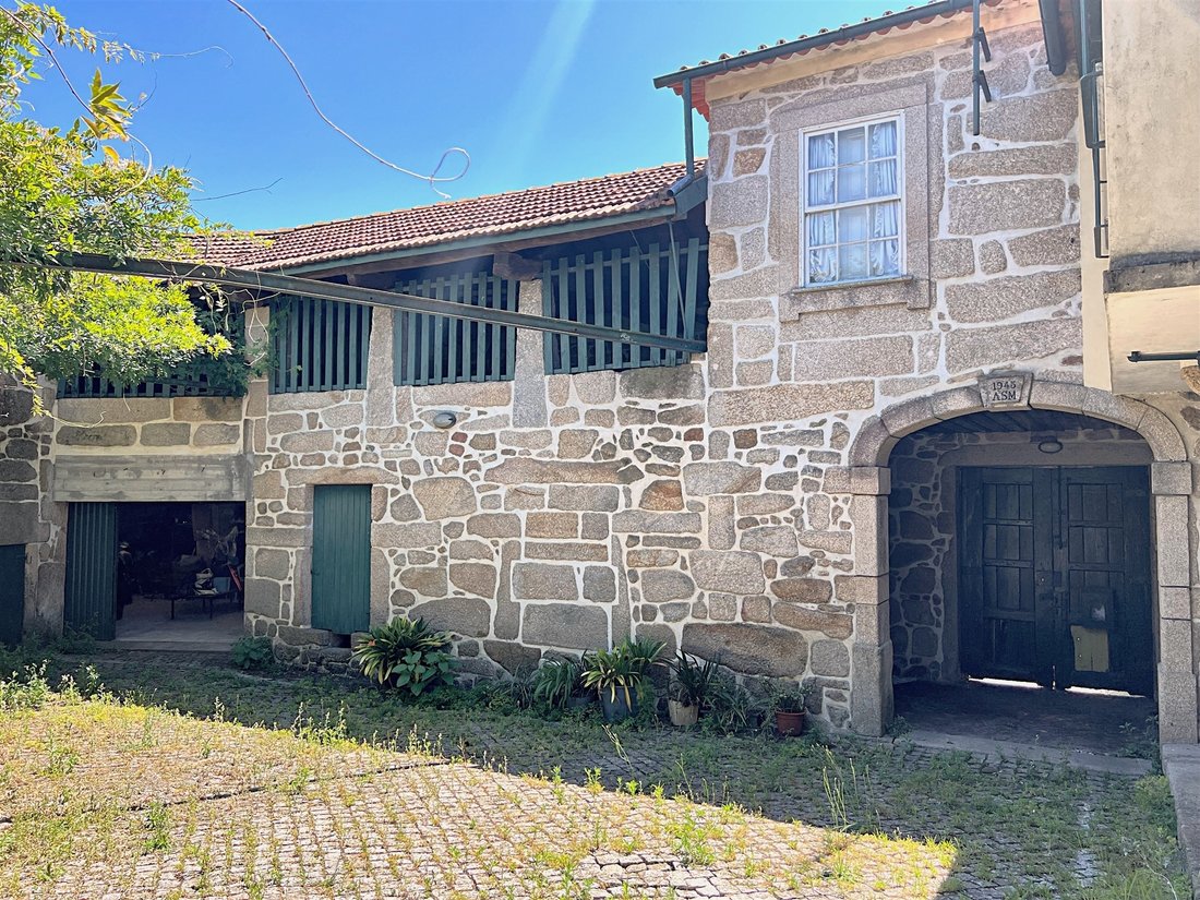 Farm Ranch in Nogueira e Silva Escura, Porto District, Portugal 2 - 13989173