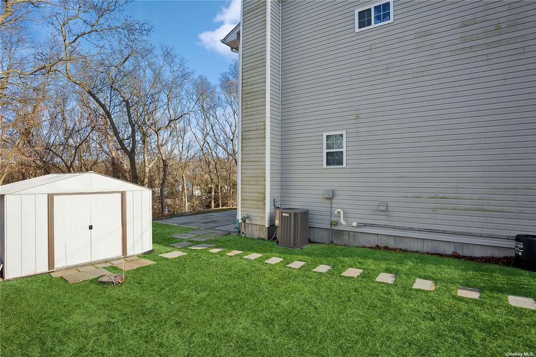 Farm/Ranch Farmingville In Farmingville, New York, United States For