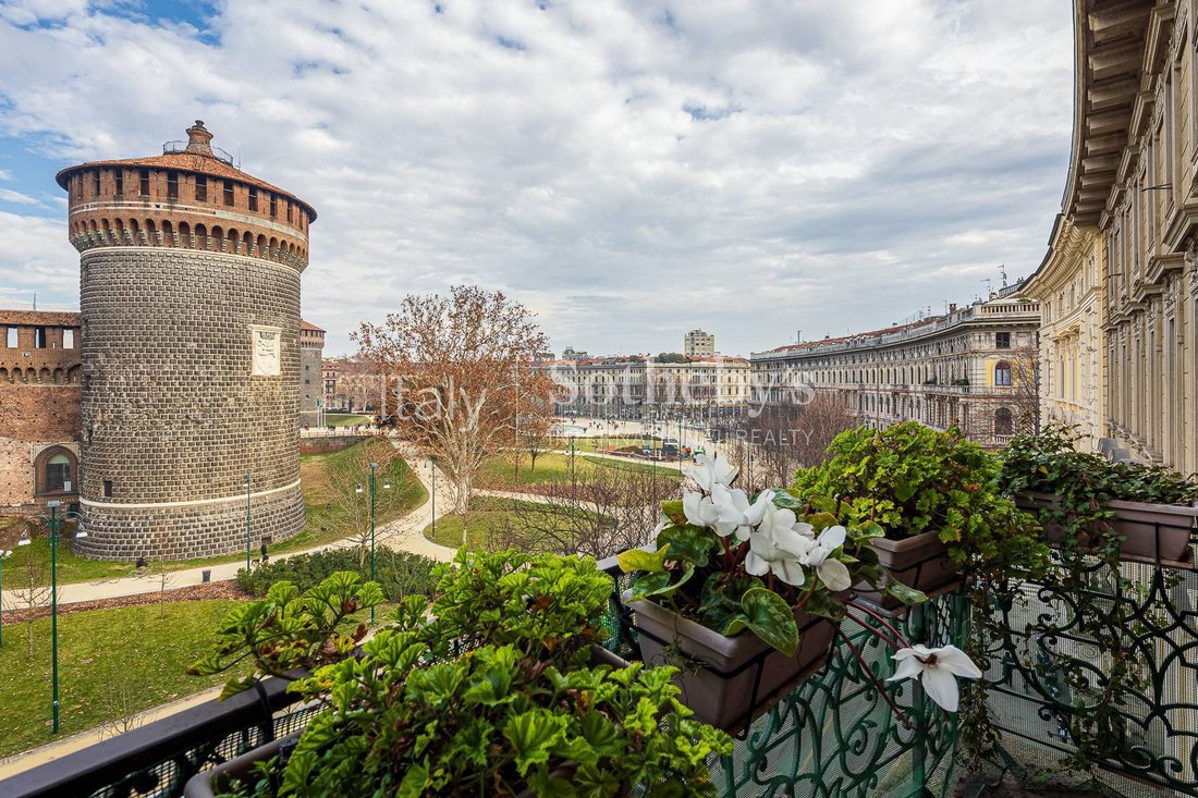 Apartamento en Milán, Lombardía, Italia 3 - 13993156