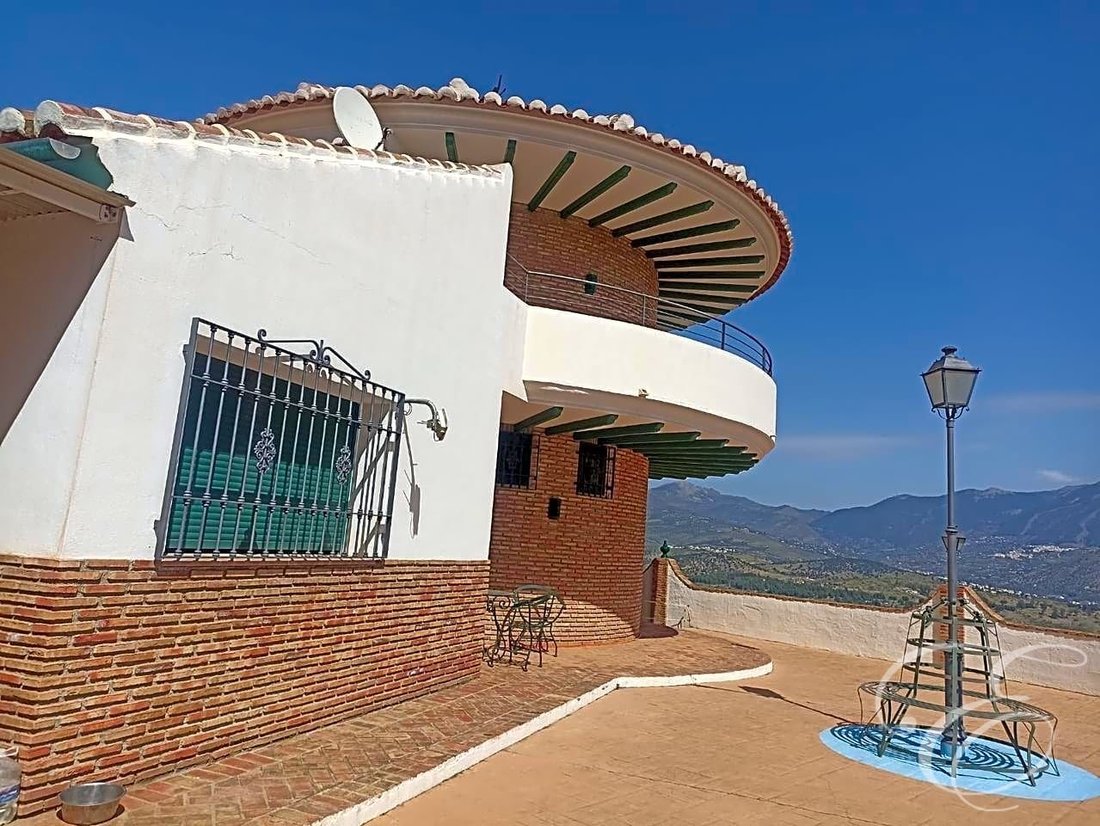 Villa in Vinuela, Andalusia, Spain 2 - 13990950