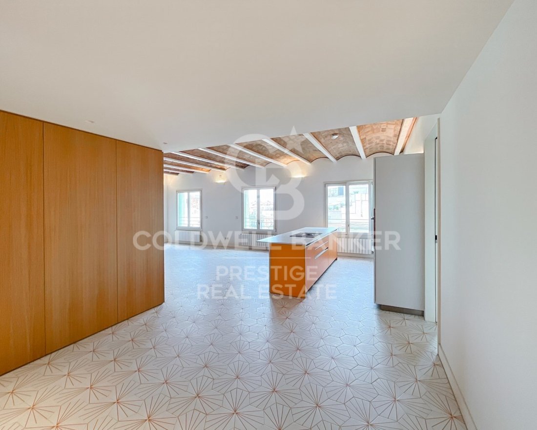 Apartment in Eixample, Barcelona, Spain 3 - 13990727