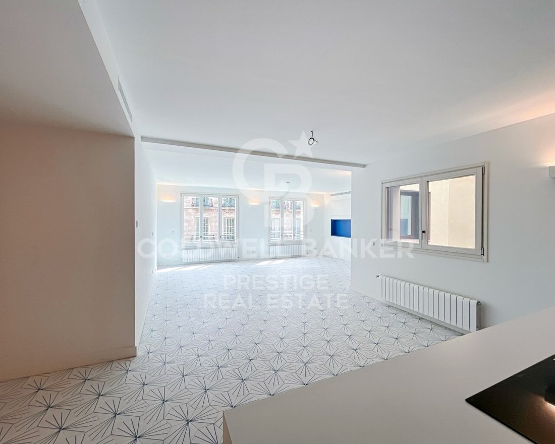 Wohnung in Eixample, Barcelona, Spanien 4 - 13990741