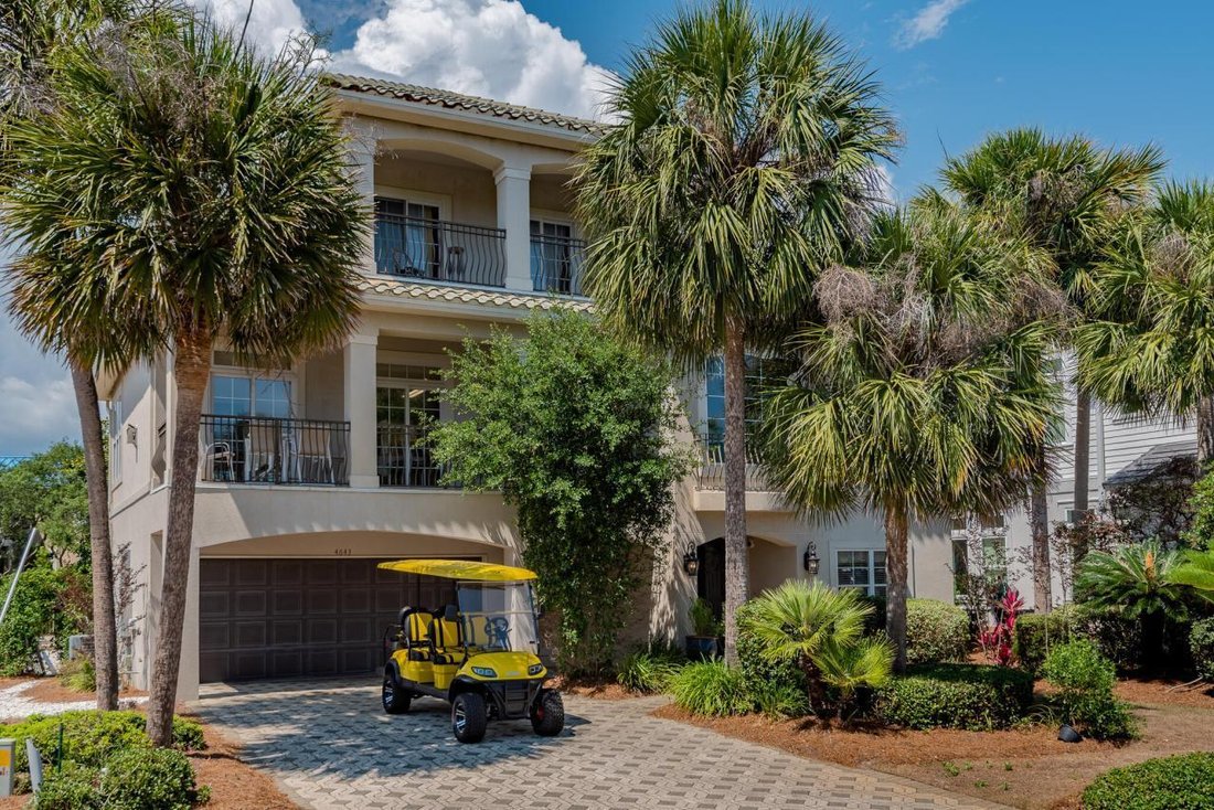 Spacious Five Bedroom Home On The Emerald In Destin, Florida, United