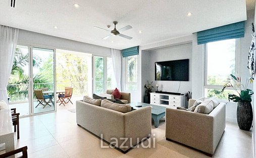 Apartment in Choeng Thale, Phuket, Thailand 1