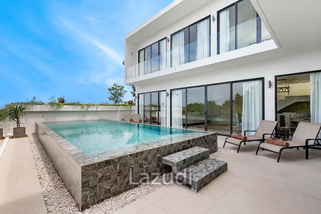 Villa in Choeng Thale, Phuket, Thailand 1 - 13998714