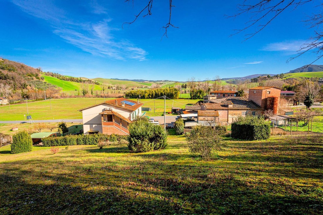 Country House in Volterra, Tuscany, Italy 3 - 13996711