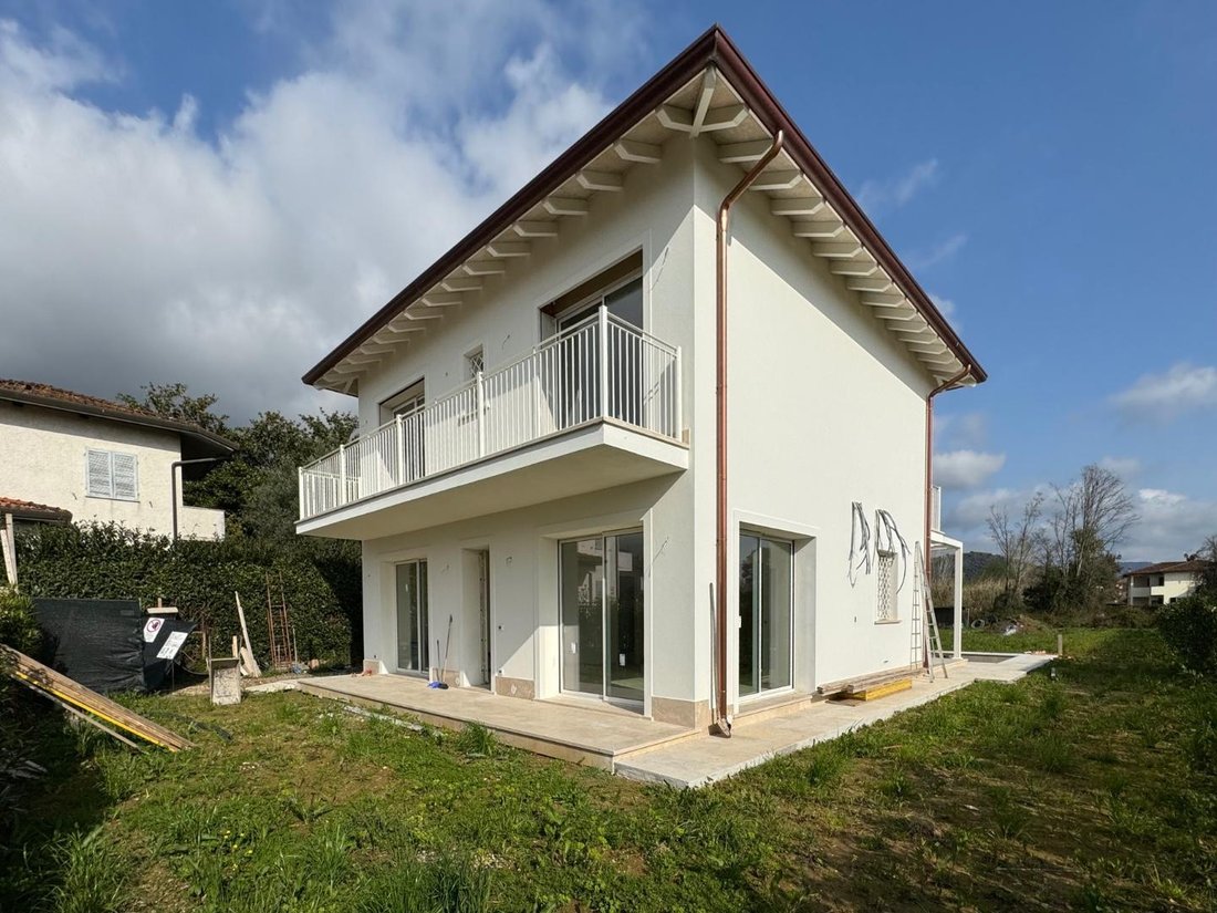 Villa in Pietrasanta, Tuscany, Italy 4 - 14000020