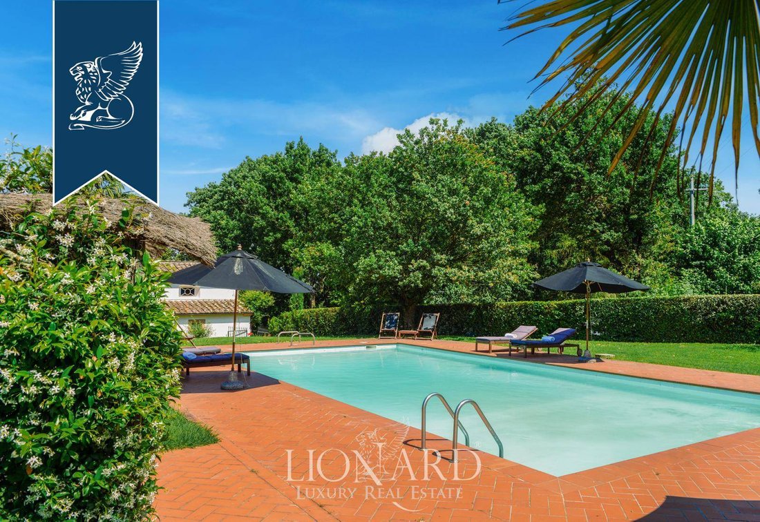 Villa in Compitese, Capannori, Tuscany 1 - 13995372