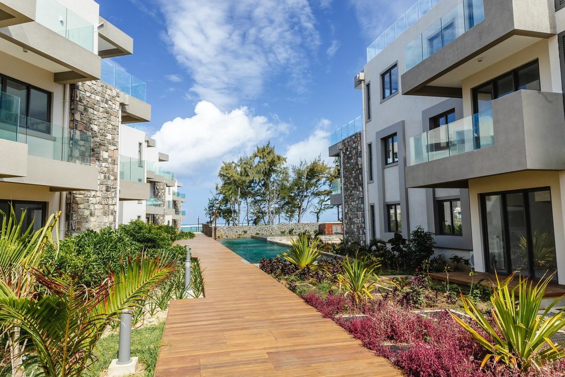 Oceanfront Penthouse In Poste Lafayette, Rivière Du Rempart District