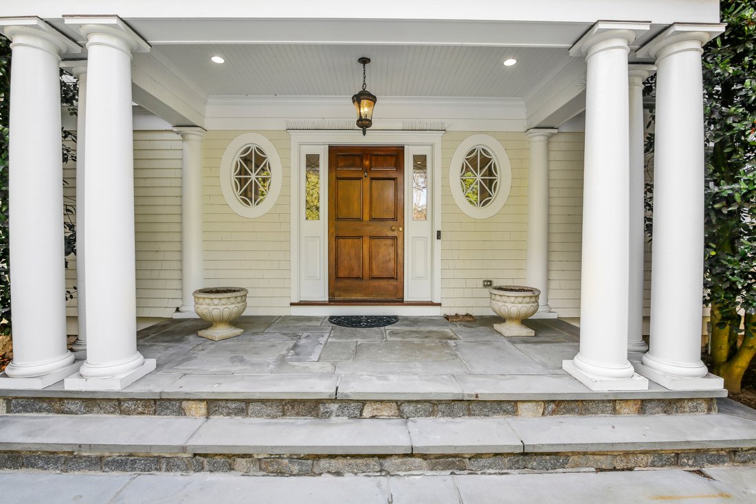 127 Stanwich Road In Greenwich, Connecticut, United States For Sale