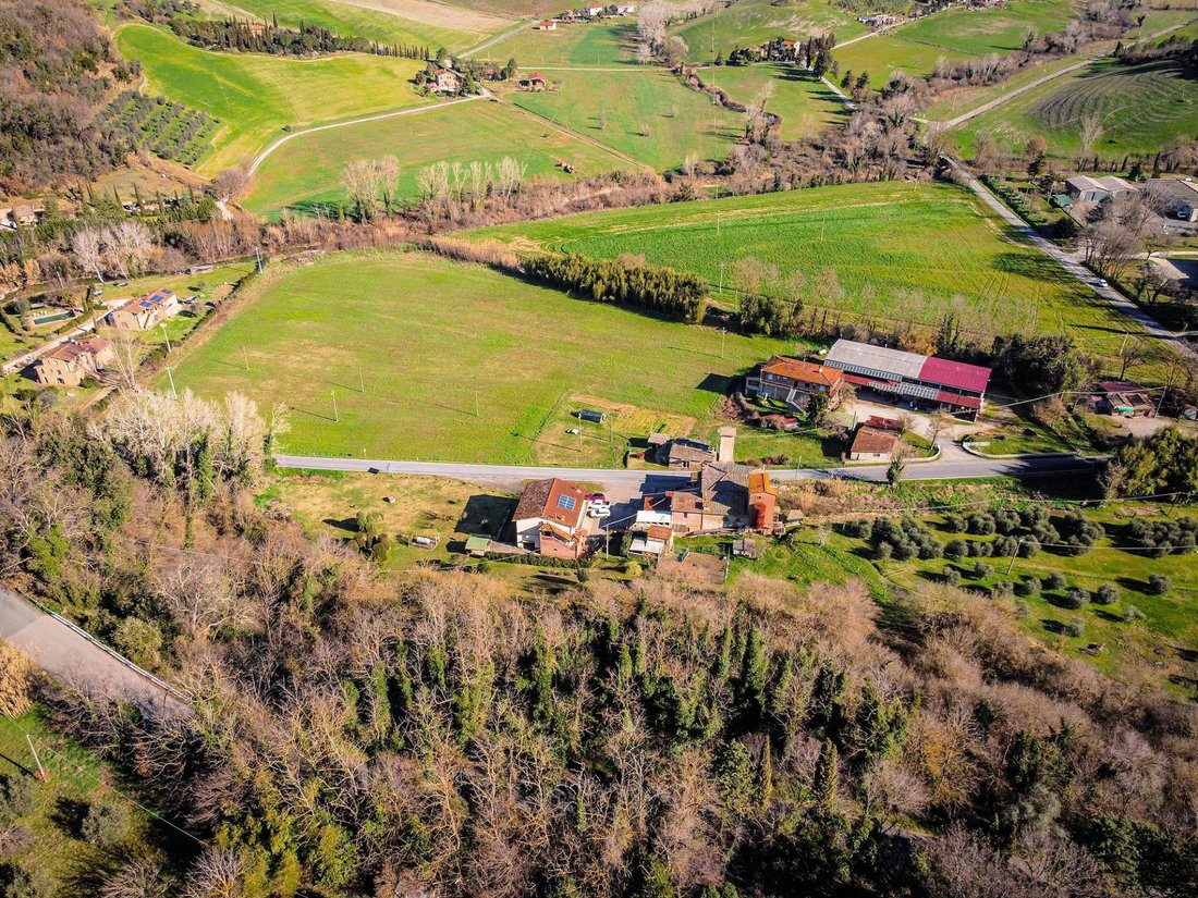 Country House in Volterra, Tuscany, Italy 1 - 13996711
