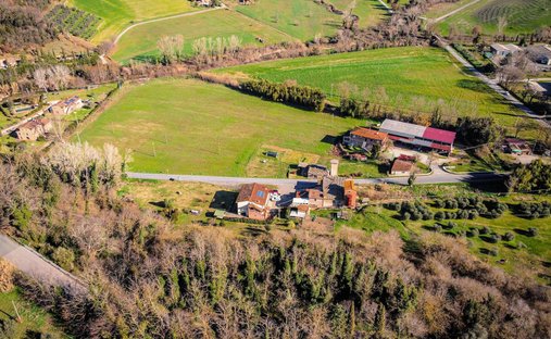Maisons de campagne à Volterra, Toscane, Italie 1