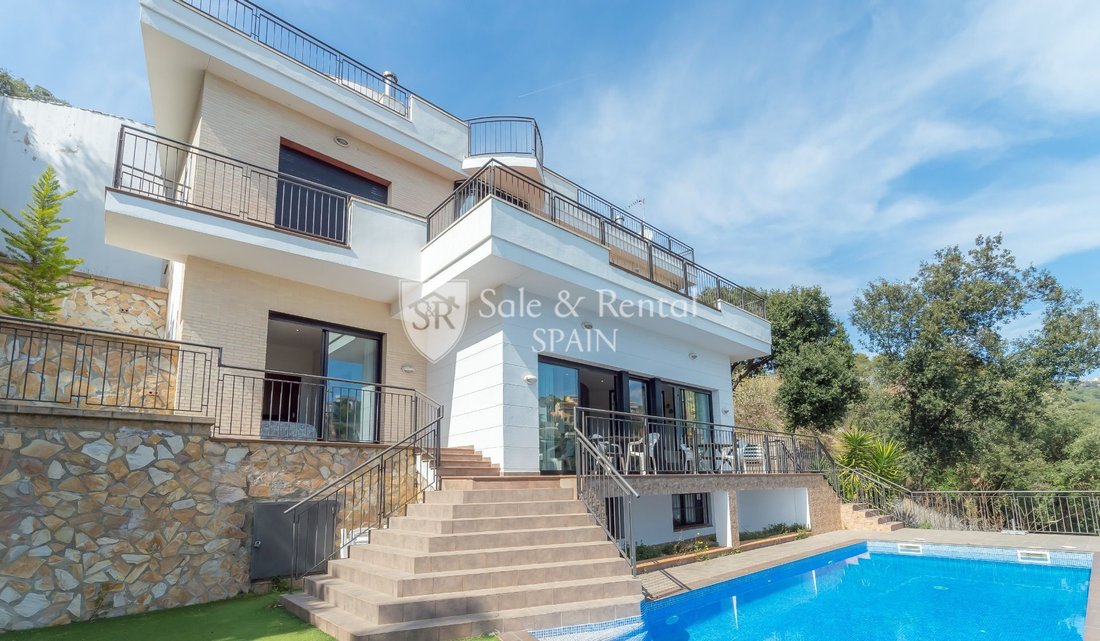 Chalet in Santa Susanna, Catalonia, Spain 1 - 13995403