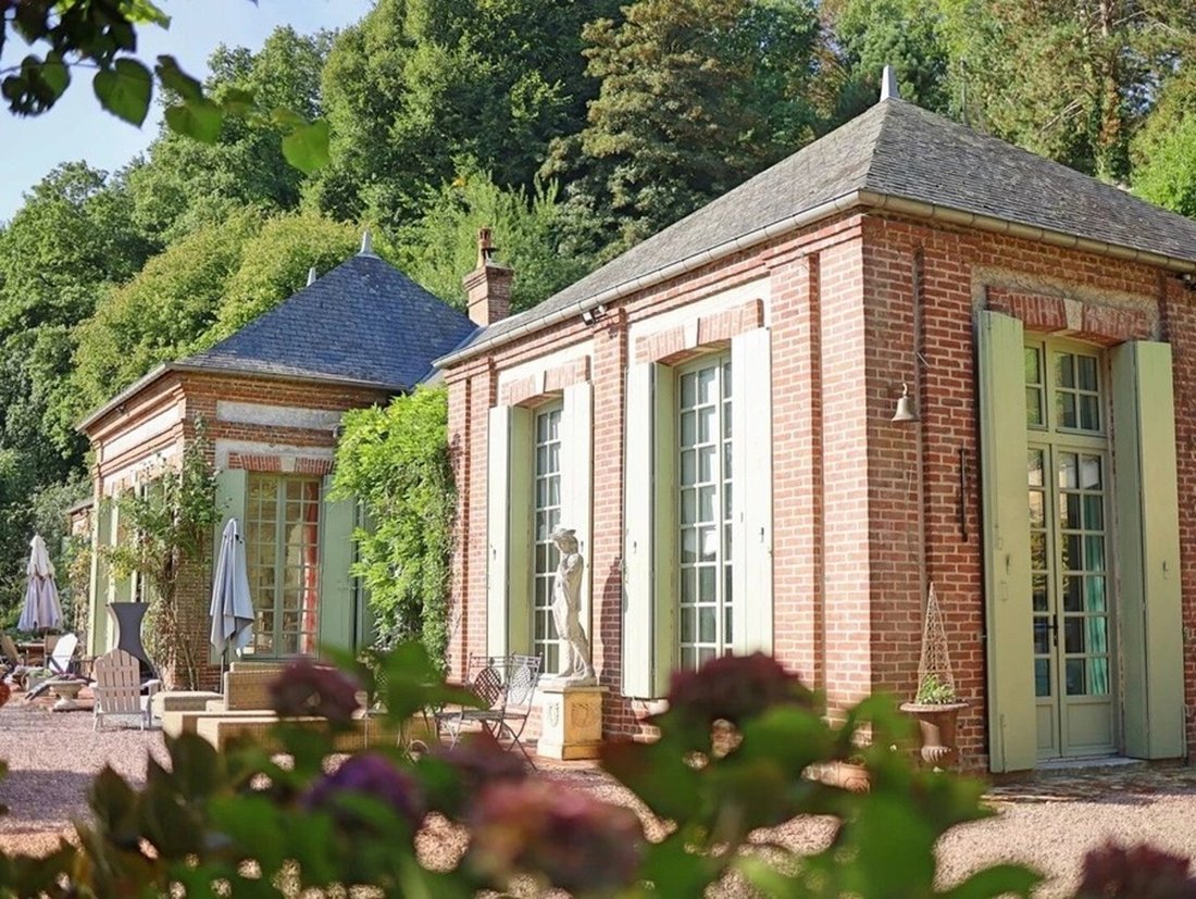 Louis Xvi Pavilion And Outbuildings With View In Honfleur, Normandy