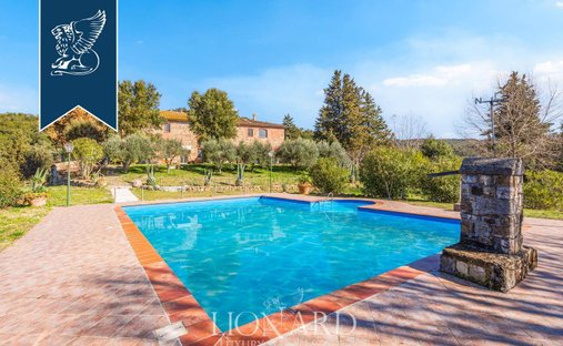 Villa in Civitella Paganico, Tuscany, Italy 1