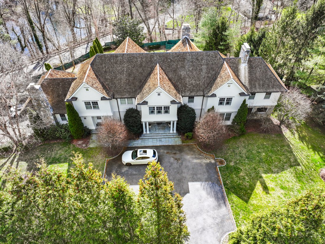 127 Stanwich Road In Greenwich, Connecticut, United States For Sale