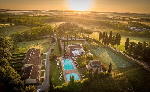Estate in Capannoli, Tuscany, Italy 1