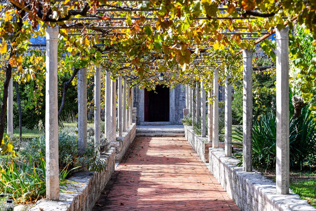 A 1563 Renaissance Dream: Croatia’s Last Untouched Pirate-Proof Paradise