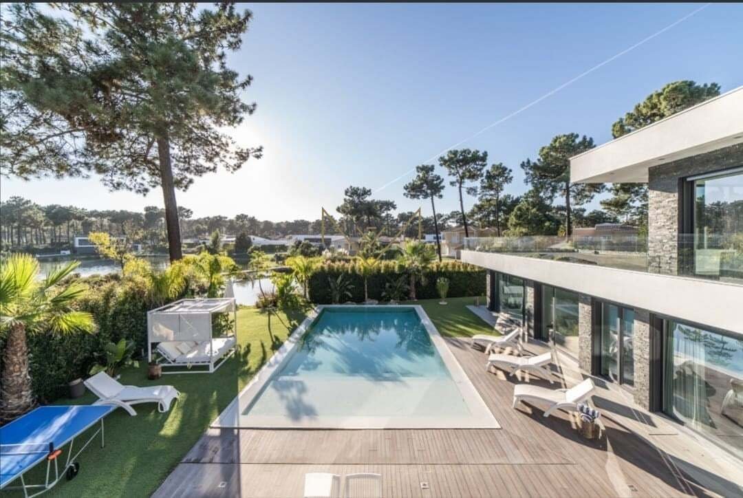 Villa in Aroeira, Charneca de Caparica e Sobreda, Portugal 3 - 14003933