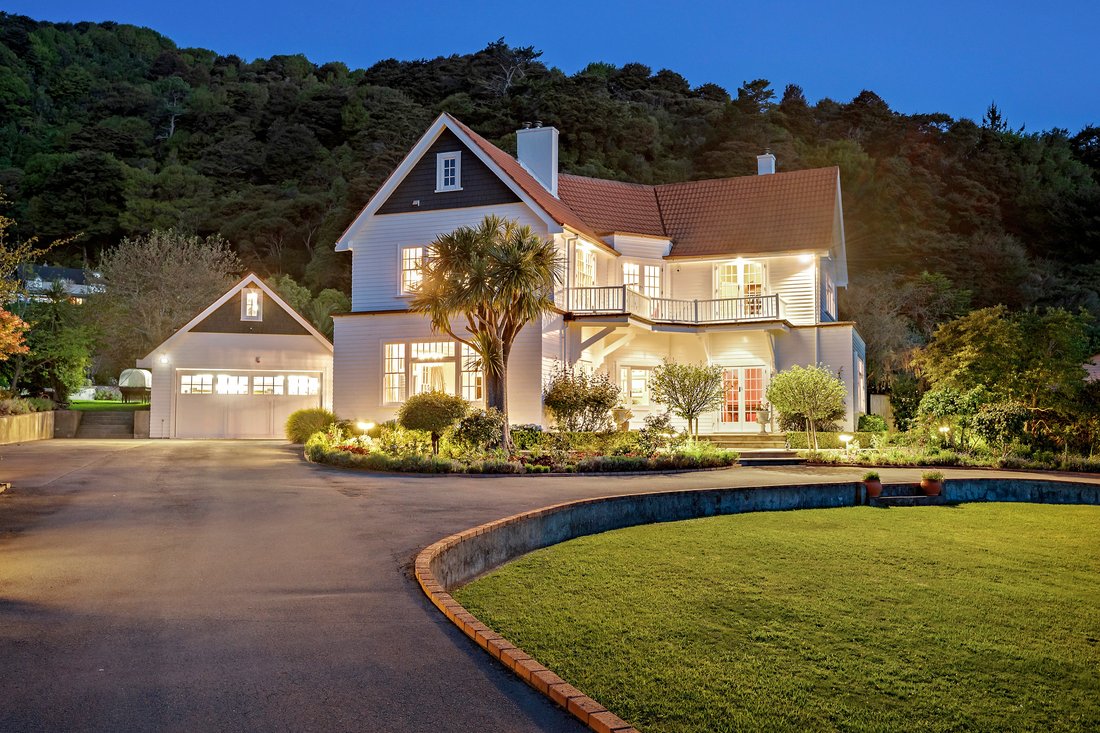 60 Cheviot Road, Lowry Bay In Lower Hutt, Wellington, New Zealand For
