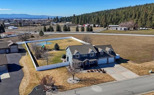 Casa a Otis Orchards-East Farms, Washington, Stati Uniti 1