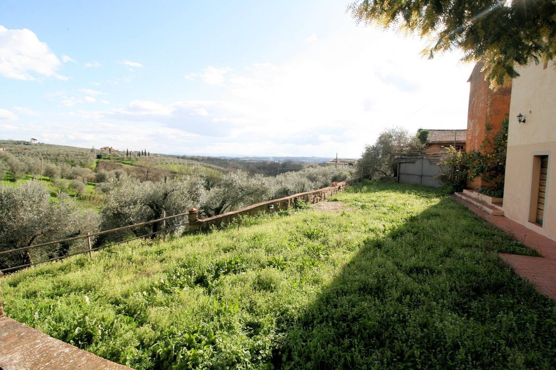 Country House in Lamporecchio, Tuscany, Italy 2 - 14005162