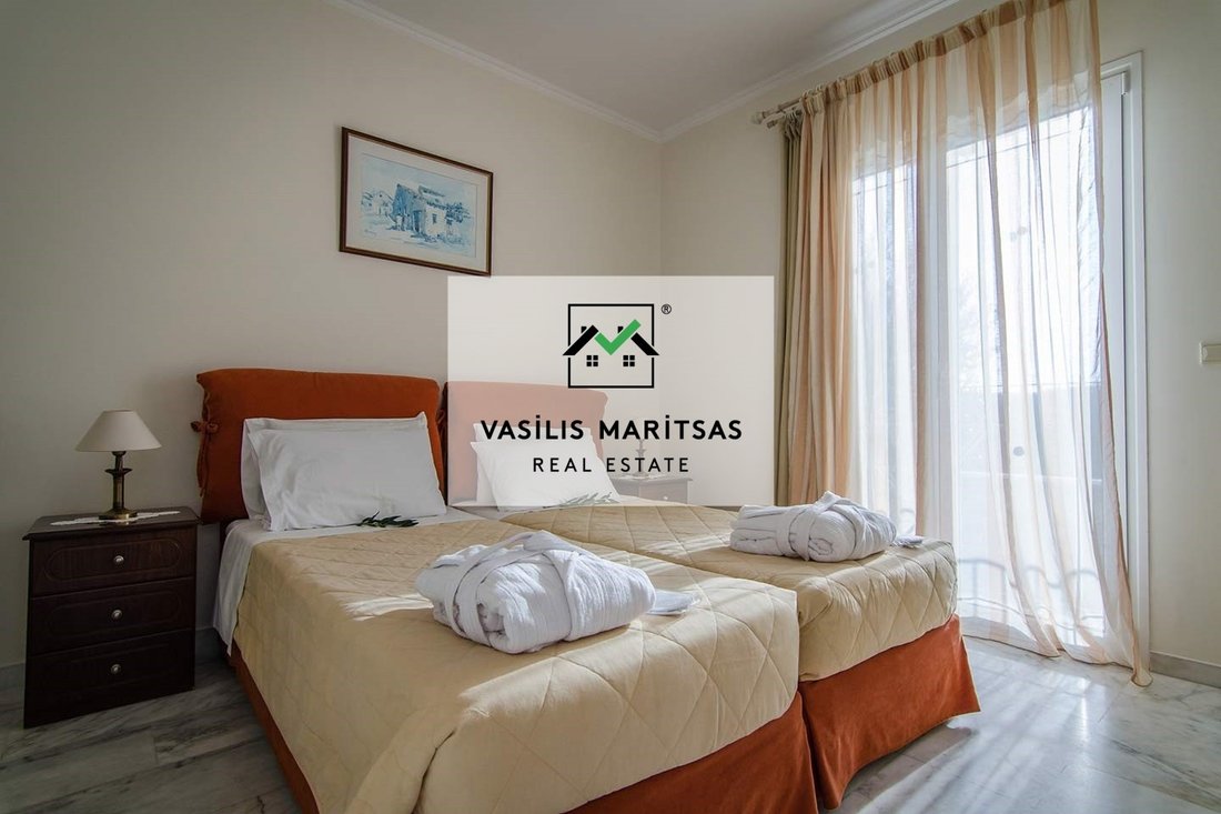Villa in Corfu, Peloponnese, Western Greece and the Ionian, Greece 3 - 14005675