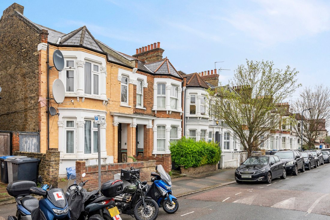 Buchanan Gardens, Kensal Rise, London Nw10 In London, England, United