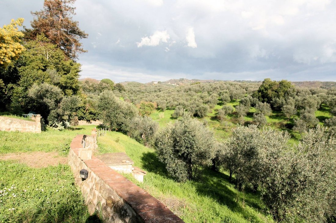 Country House in Lamporecchio, Tuscany, Italy 4 - 14005162
