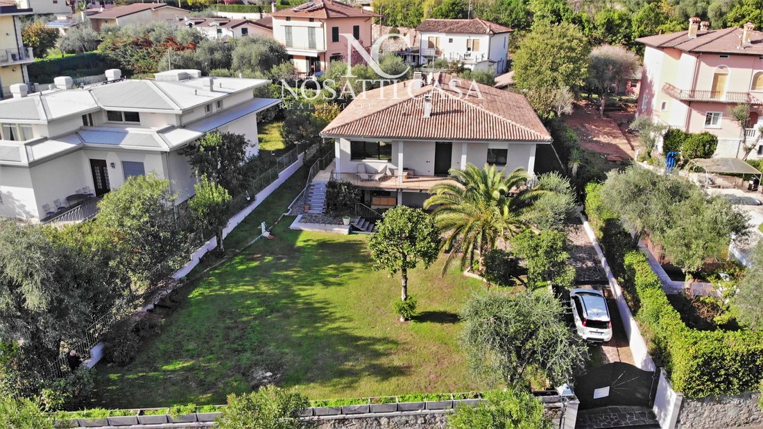 Villa in Monte Maderno, Toscolano, Lombardy 1 - 14006282