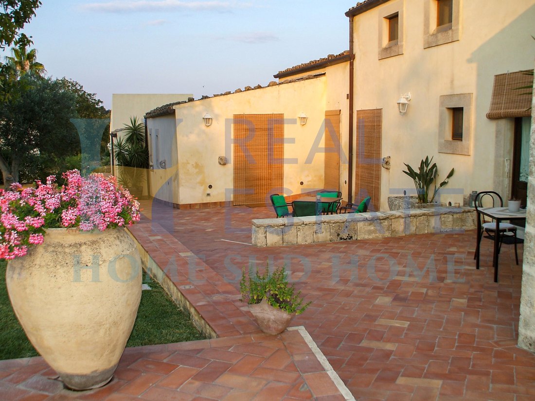 Villa in Center, Noto, Sicily 5 - 14010411