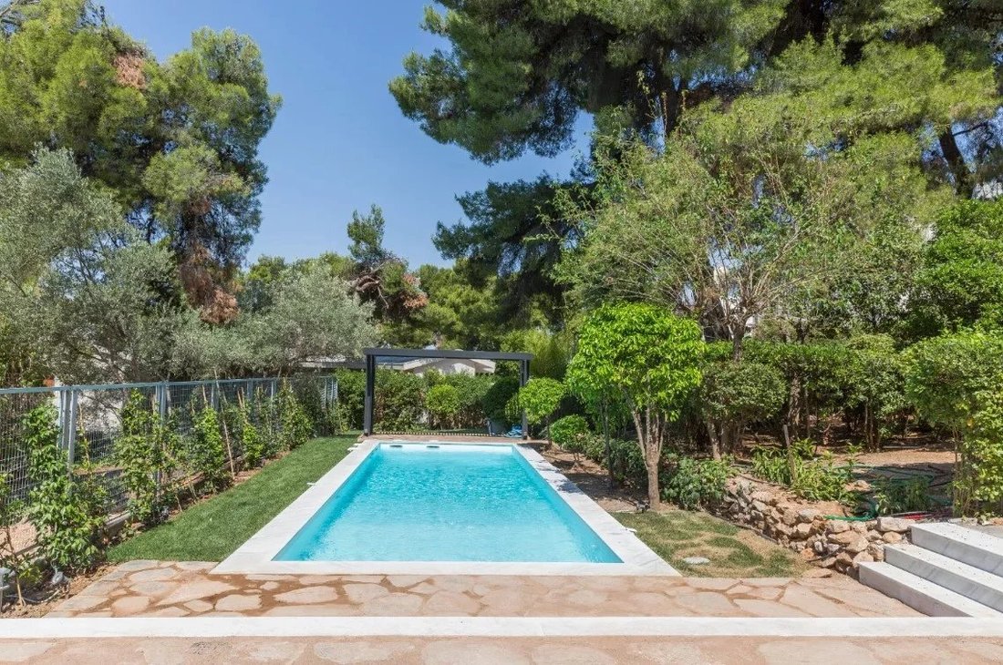 Villa 454sq.M. For In Kifisia, Decentralized Administration Of Attica, Greece For Sale (14008776)