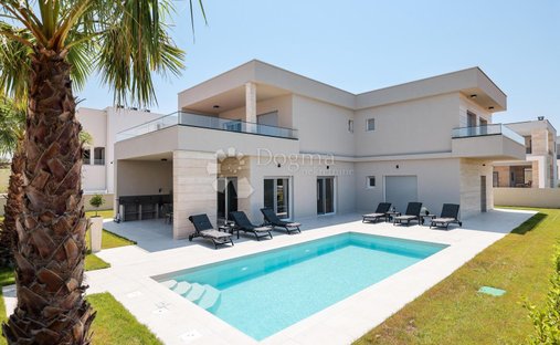House in Nin, Zadar County, Croatia 1