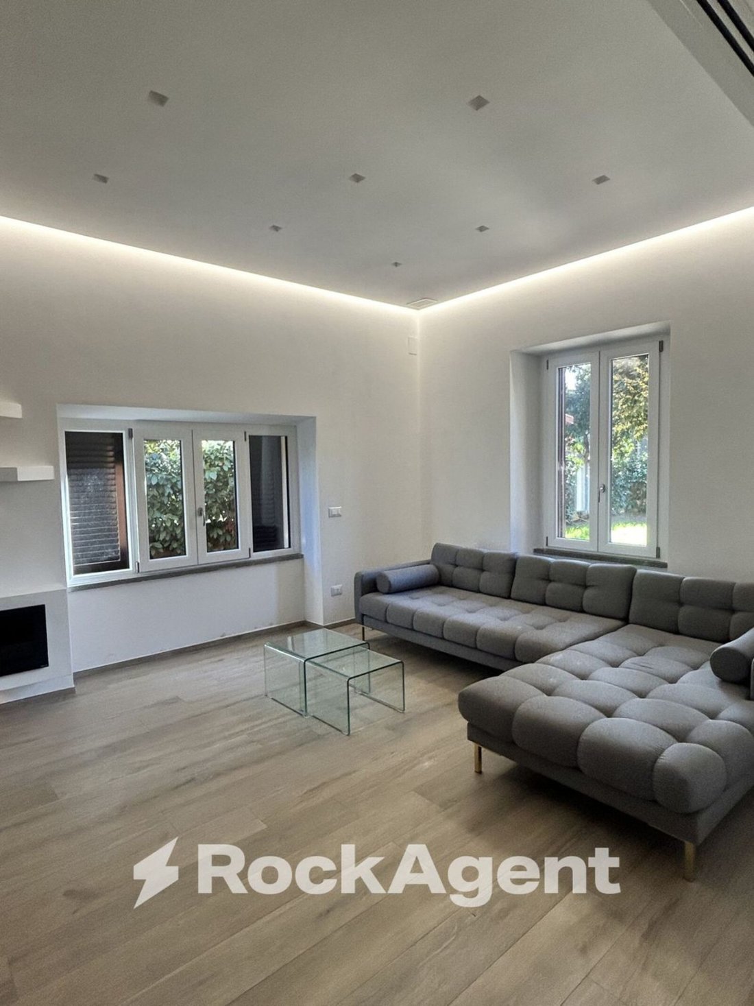 Roma Apartment In Rome, Lazio, Italy For Rent (14004513)