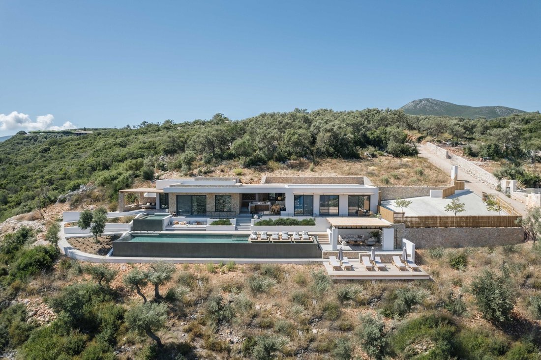 Villa in Eugirou, Apollonioi, Greece 1 - 14007127