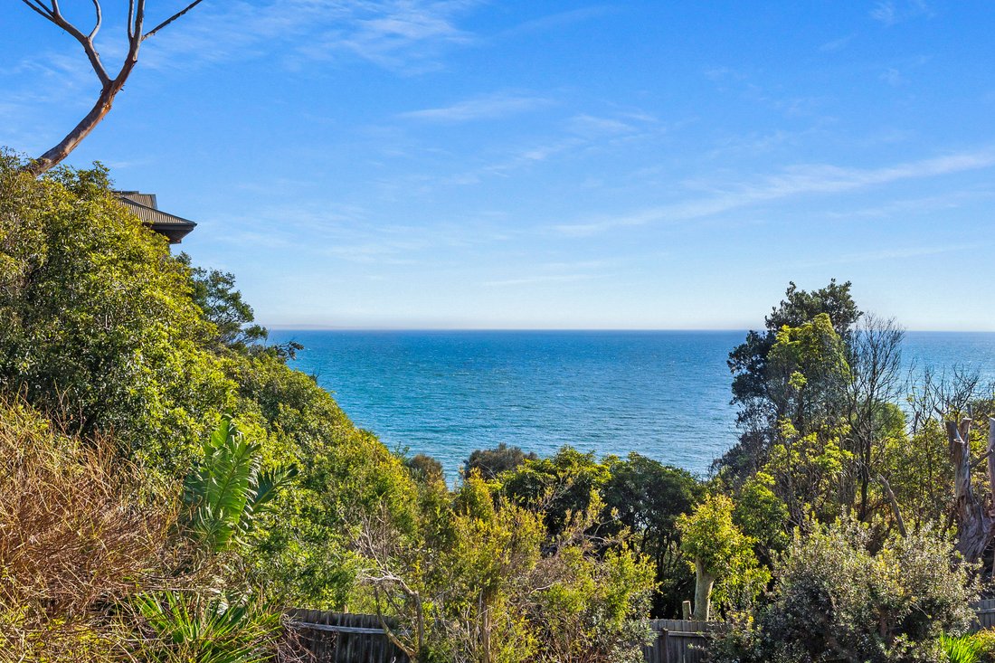 Architecturally Unique In A Premier Cliff In Mornington, Victoria