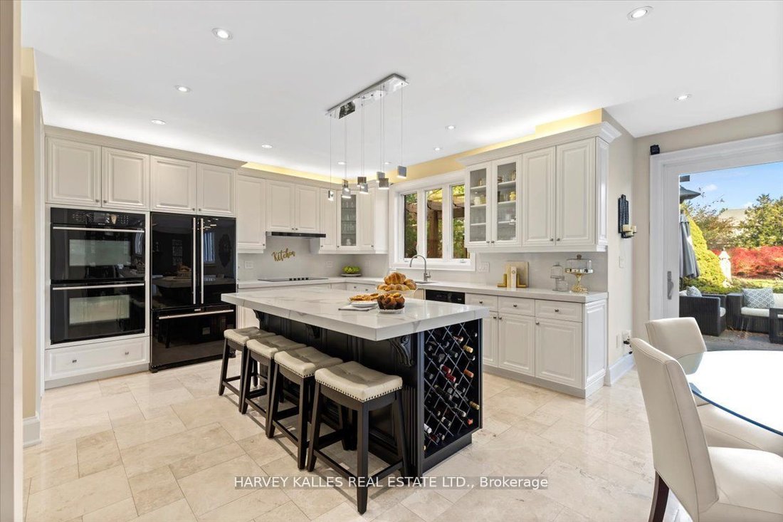 Exquisite Custom Home In Old Meadowvale Village In Mississauga, Ontario