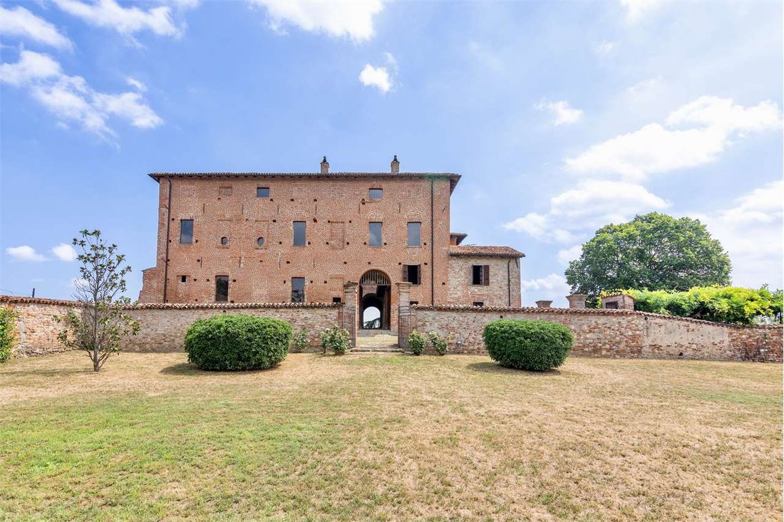 The Crown of Val Tidone: A 10th-Century Castle Where Emperors Once Roamed