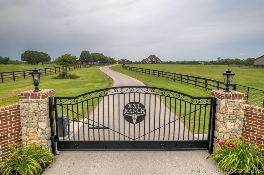 Luxury Custom Home On 12.8 Acres In Bixby, Oklahoma, United States For Sale (14011633)