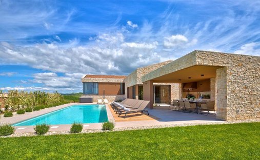 Haus in Umag, Gespanschaft Istrien, Kroatien 1