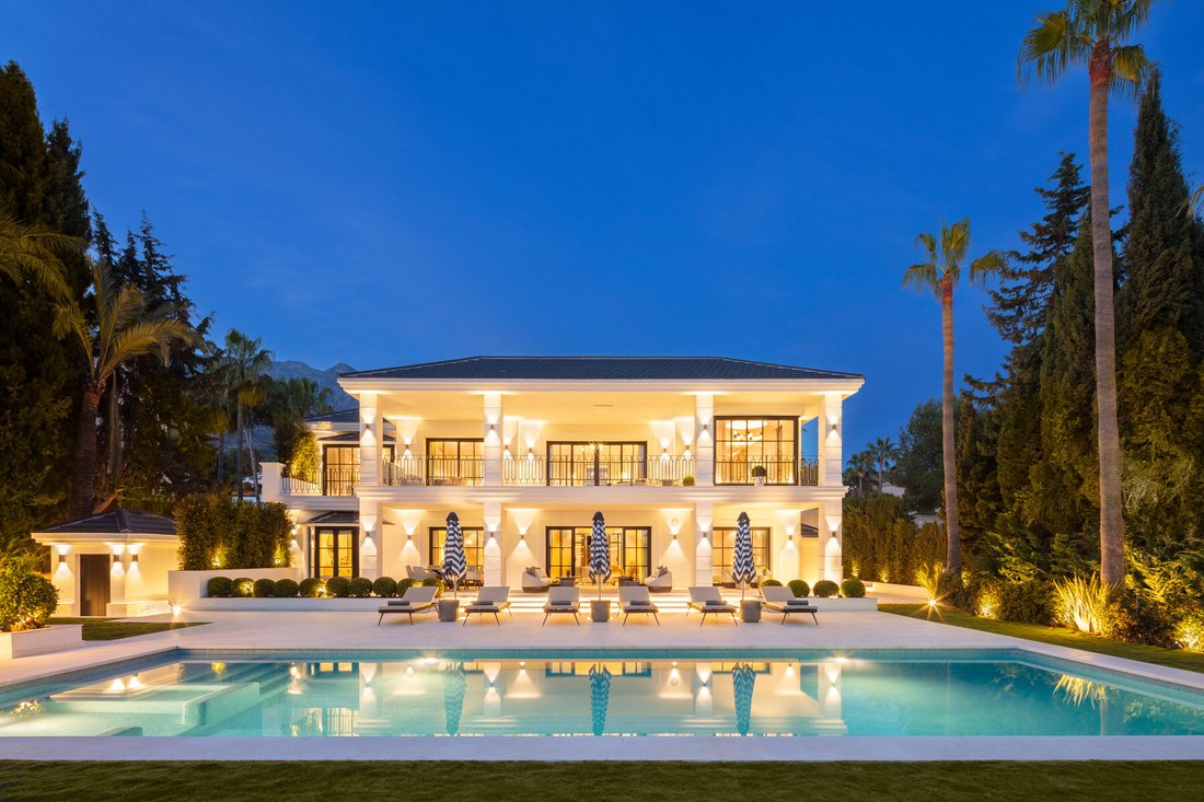 Villa in Sierra Blanca, Marbella, Spain 1 - 14011260