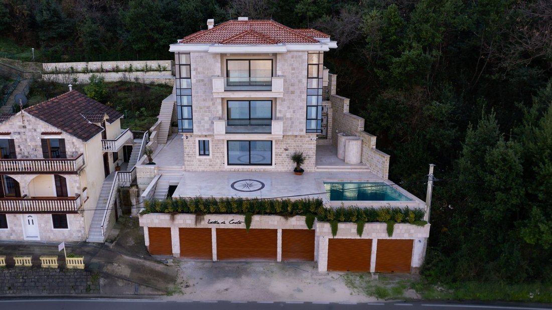 House in Kostanjica, Kotor, Herceg Novi Municipality, Montenegro 1 - 14010565