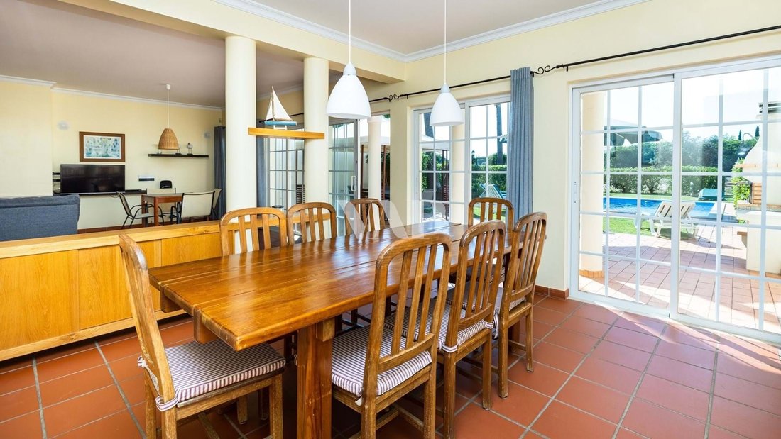 Villa in Vilamoura, Quarteira, Algarve 4 - 11623750