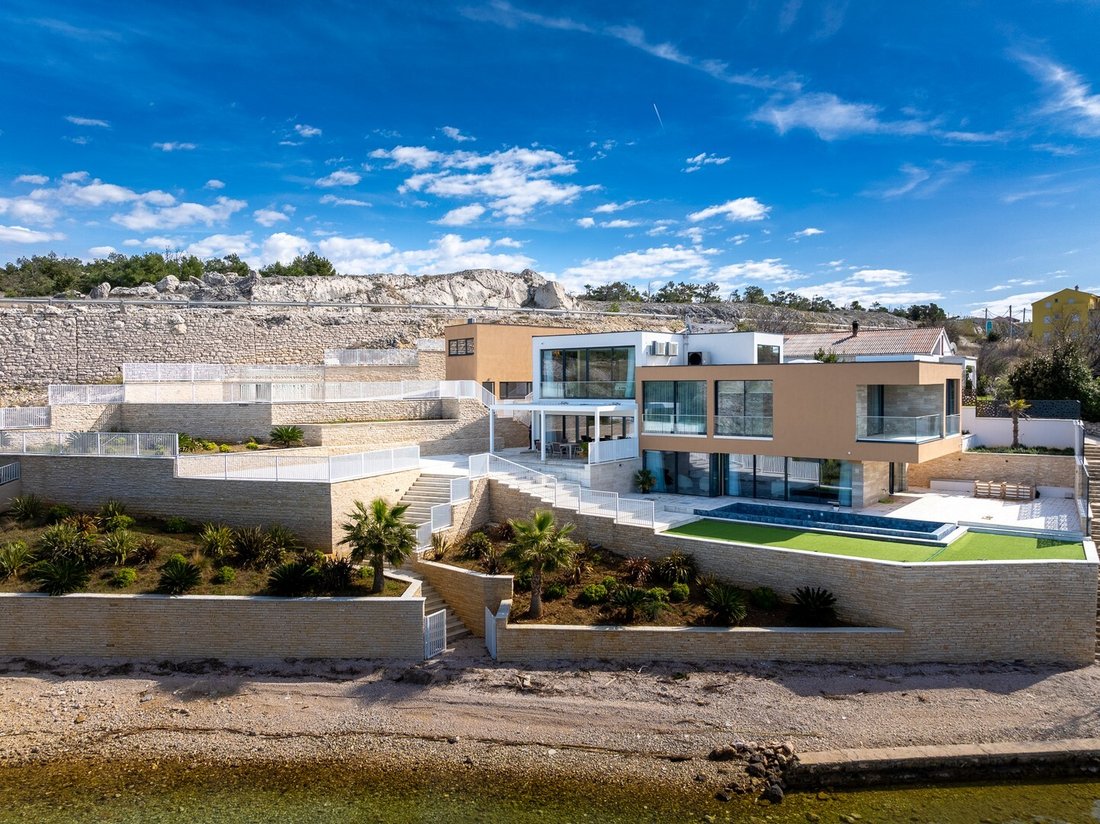 Villa in Opcina Razanac, Zadar County, Croatia 2 - 14015096