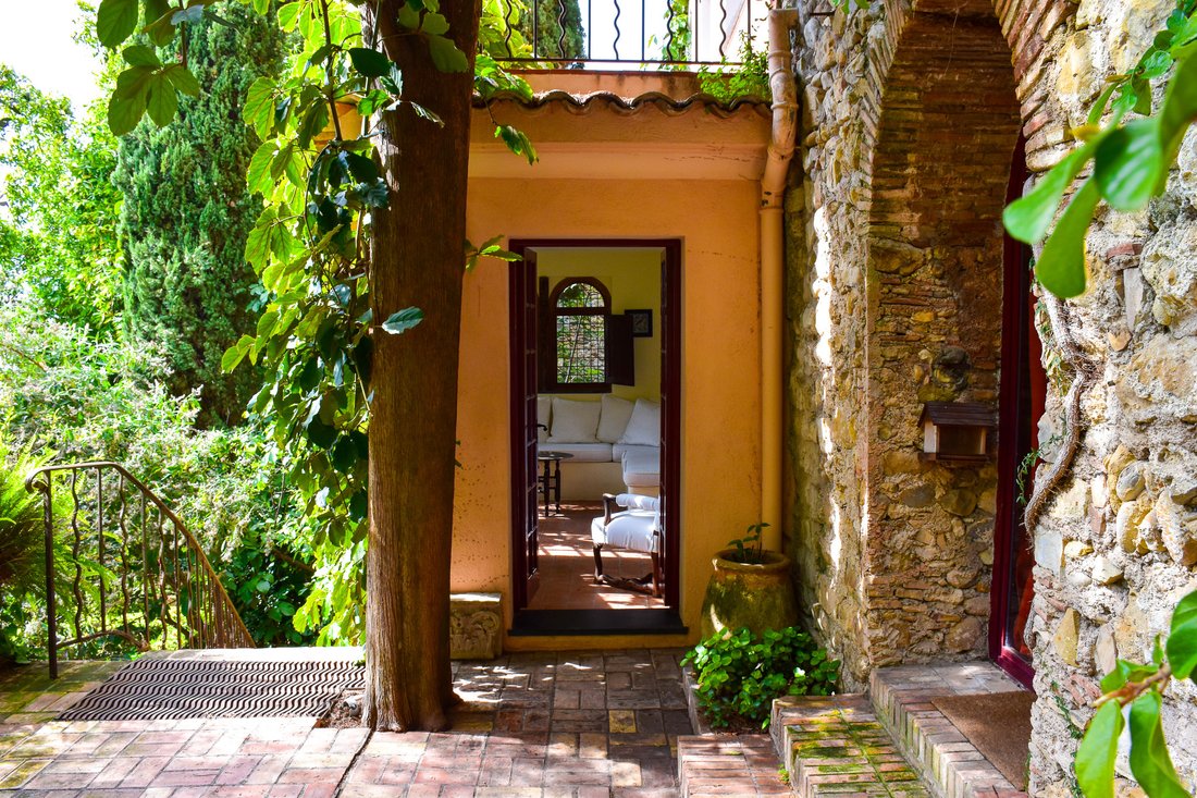 Estate in Roquebrune-Cap-Martin, Provence-Alpes-Côte d'Azur, France 4 - 14015384