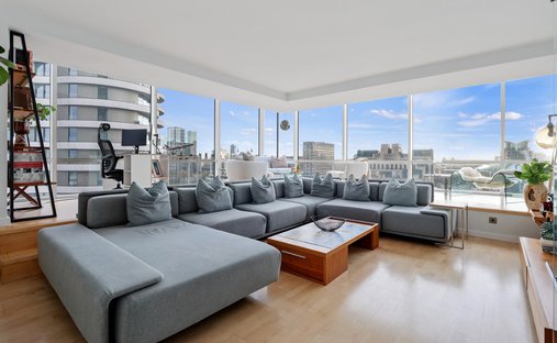 Apartment in Pimlico, Westminster, England 1